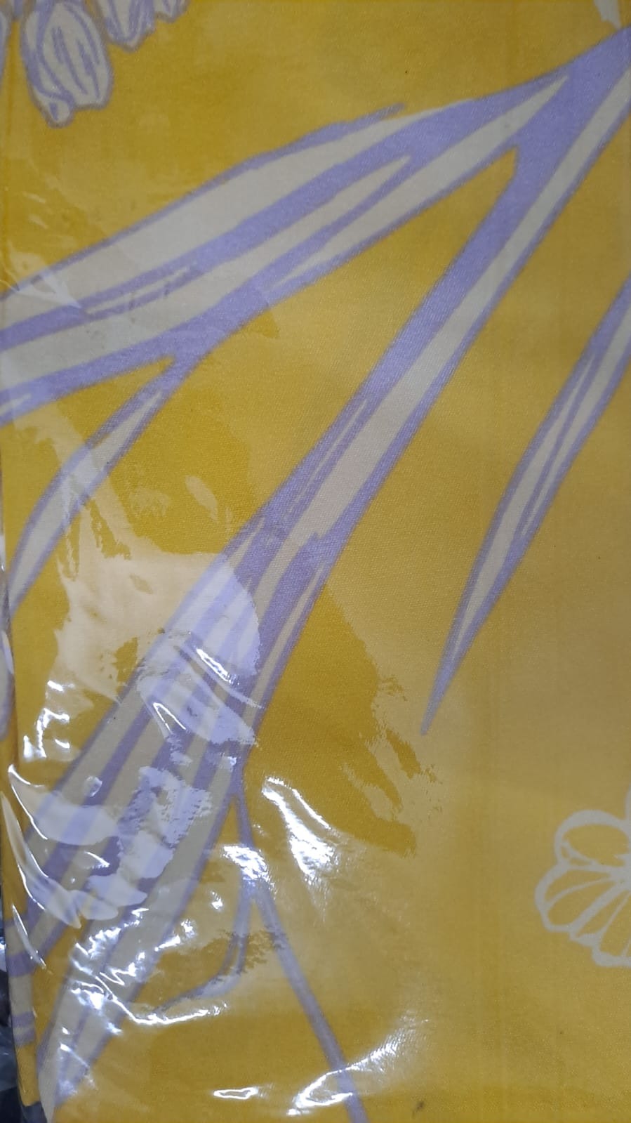 Avanyix Sunblossom Luxury Double Bedsheet With 2 Pillow Covers - Image 2